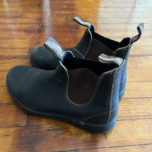 Blundstone 500 Chelsea boots